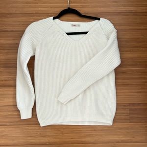Faherty Cream V-Neck Knit Sweater